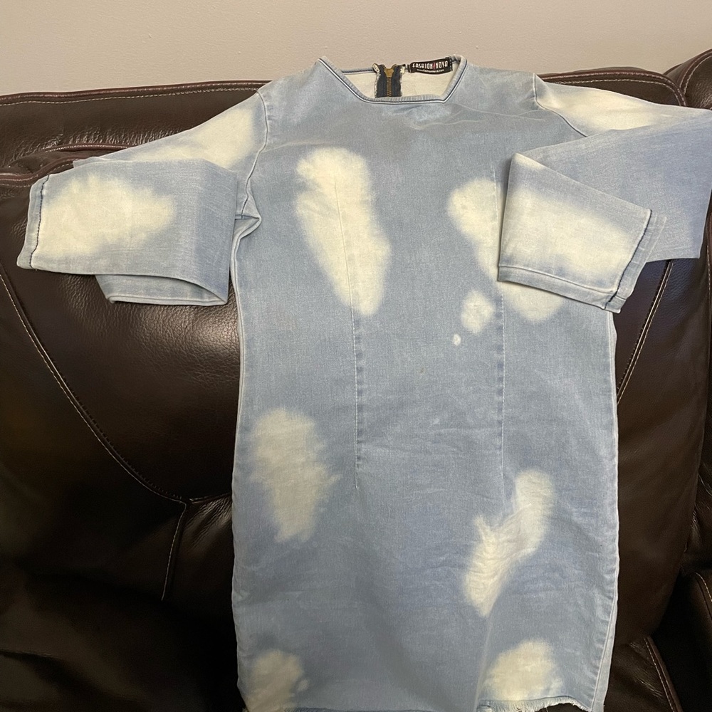Fashion Nova long sleeve jean dress size small